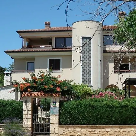 Apartment Studio In With Balcony, Air Conditioning, Wifi Rovinj