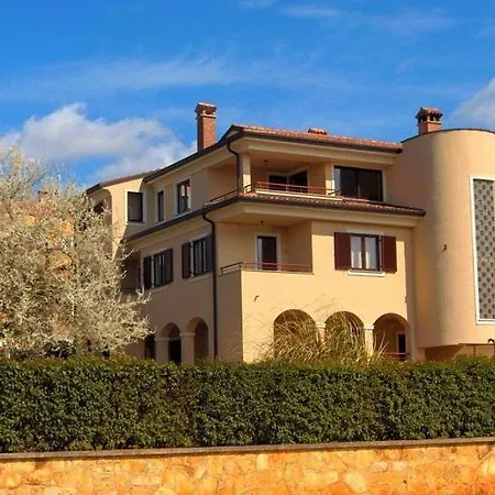 Studio In With Balcony, Air Conditioning, Wifi Rovinj